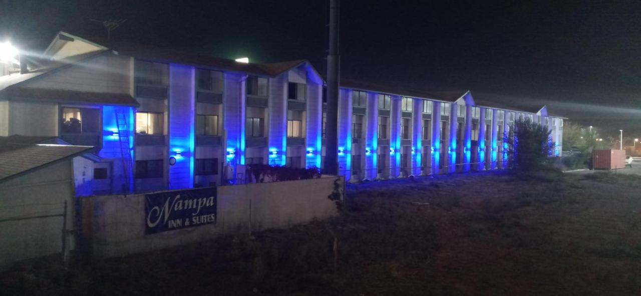 Nampa Inn & Suites Luaran gambar