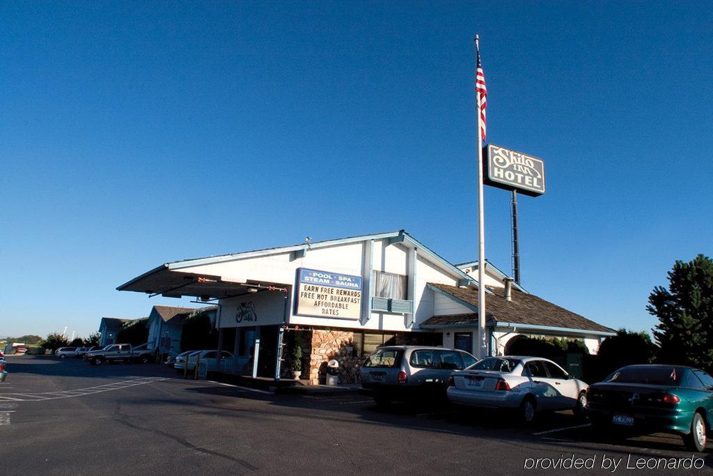 Nampa Inn & Suites Luaran gambar