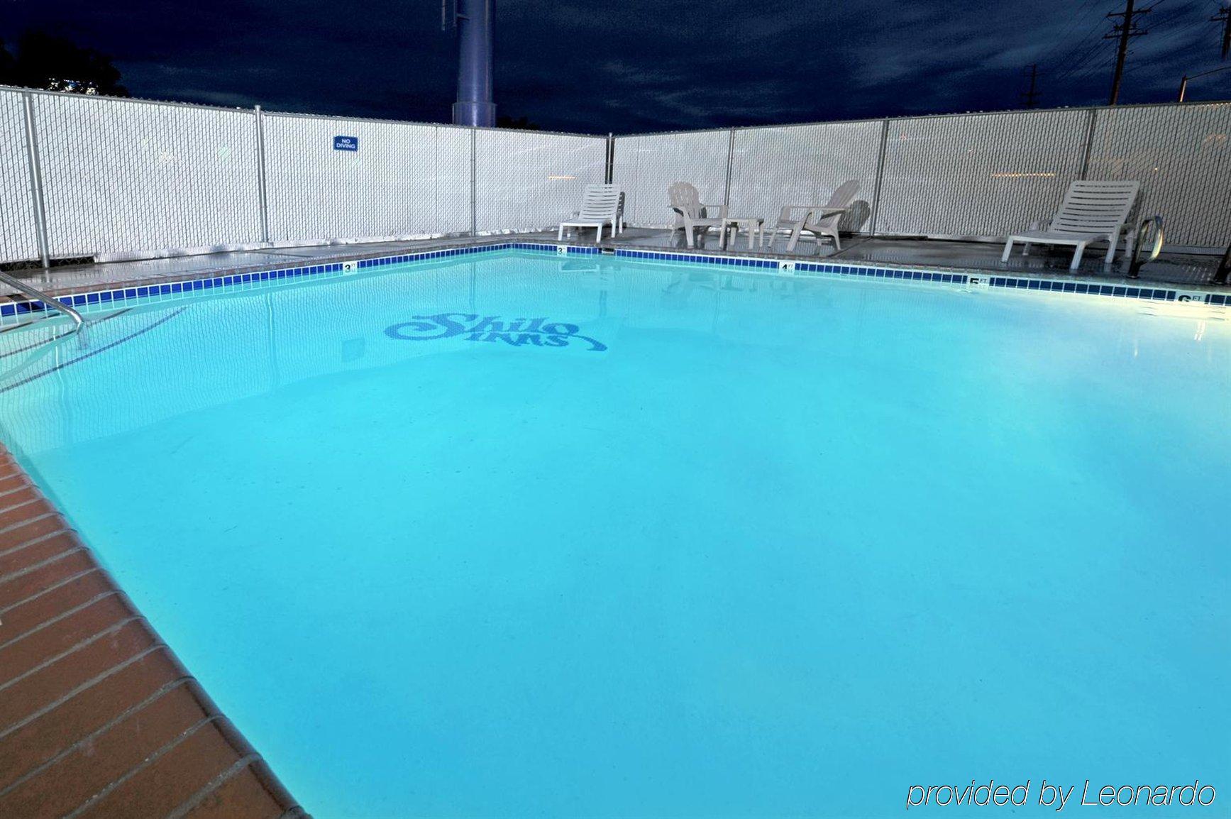 Nampa Inn & Suites Luaran gambar